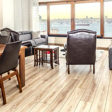 Апартаменти Flat With Sea View Near Uskudar Ferry Station Стамбул Екстер'єр фото
