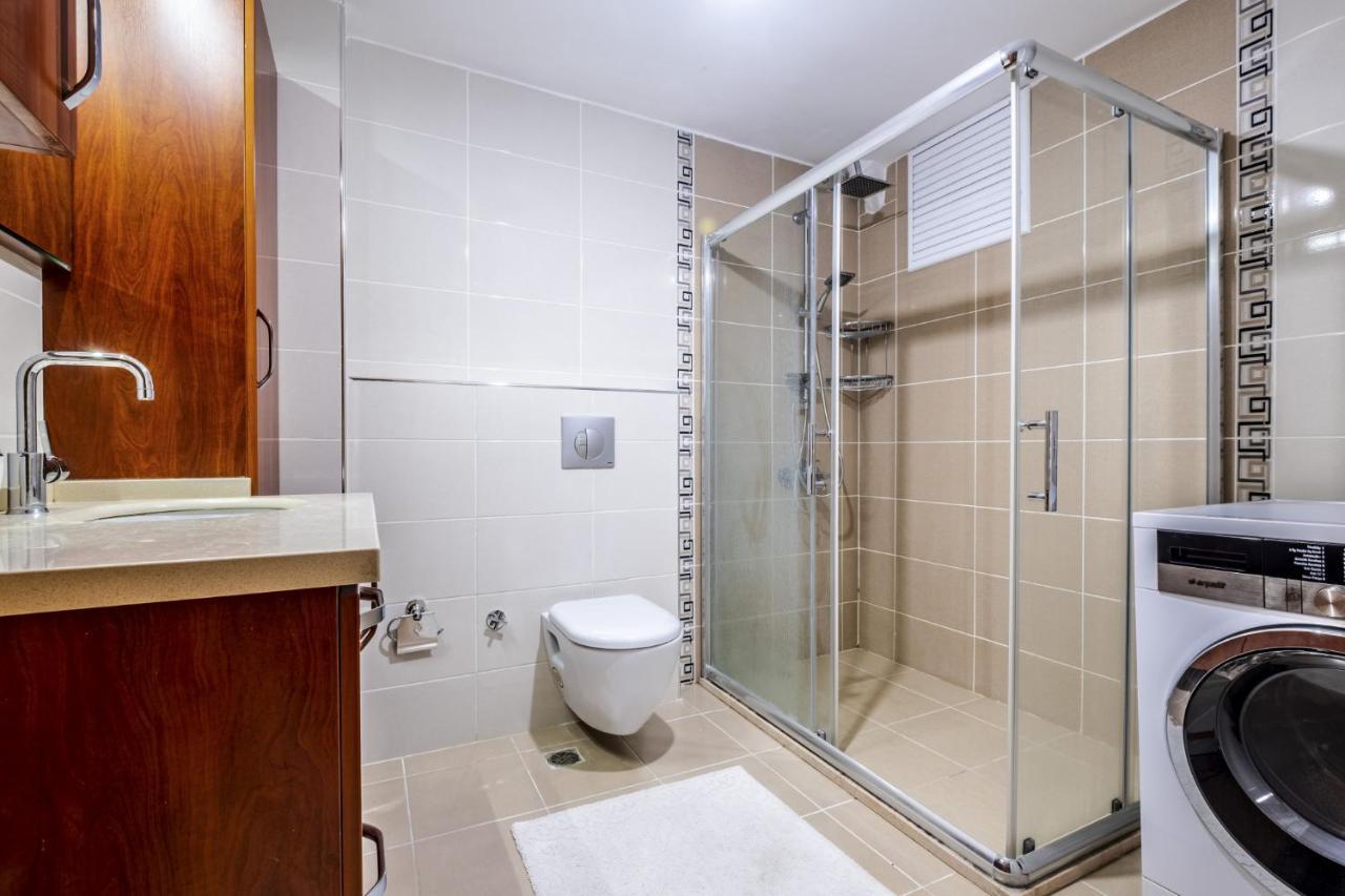 Апартаменти Flat With Sea View Near Uskudar Ferry Station Стамбул Екстер'єр фото